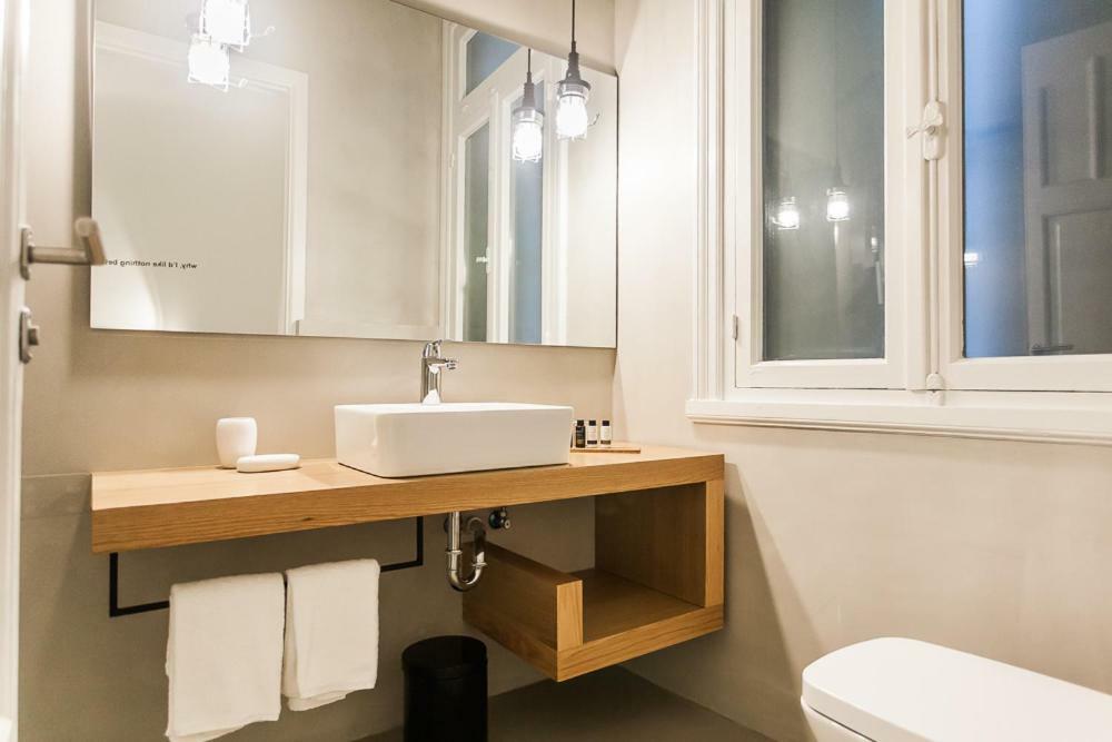 Monastiraki Suites By Livin Urbban Athen Exterior foto